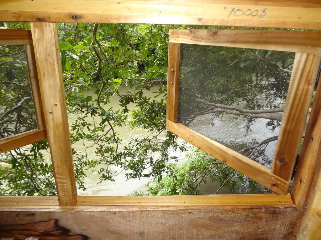 Вилла Kumbuk Tree House Тиссамахарама Номер фото